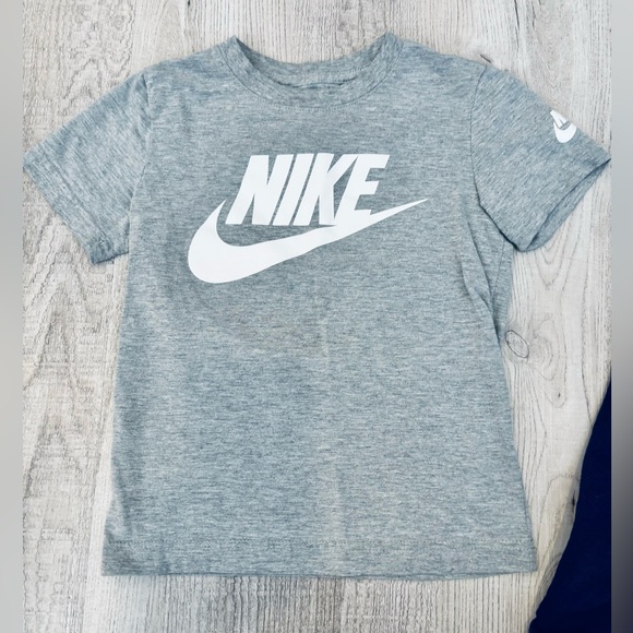 Nike Kids Swoosh Gray and Blue Cotton T-Shirts 4T - Picture 3 of 6